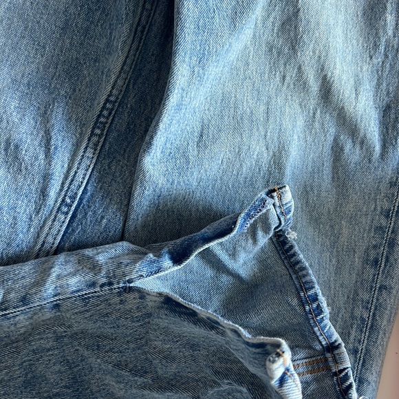 Abercrombie Curve Love Straight Jean - Picture 4 of 4